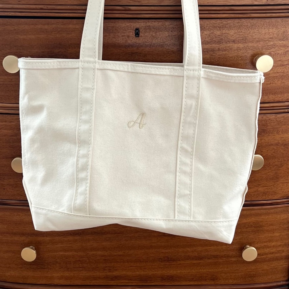 LLBean Boat and Tote M w/zipper “A” - Picture 3 of 7